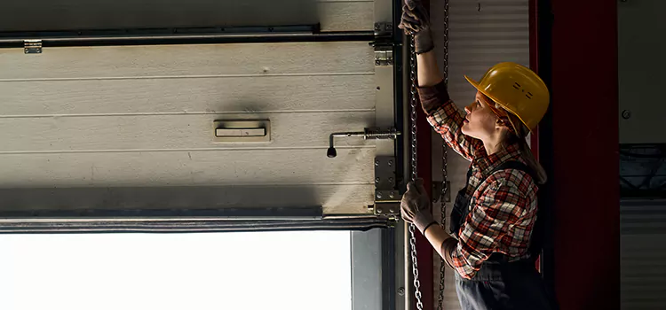 Addressing Common Garage Door Stoppage Issues in Kerrville, TX